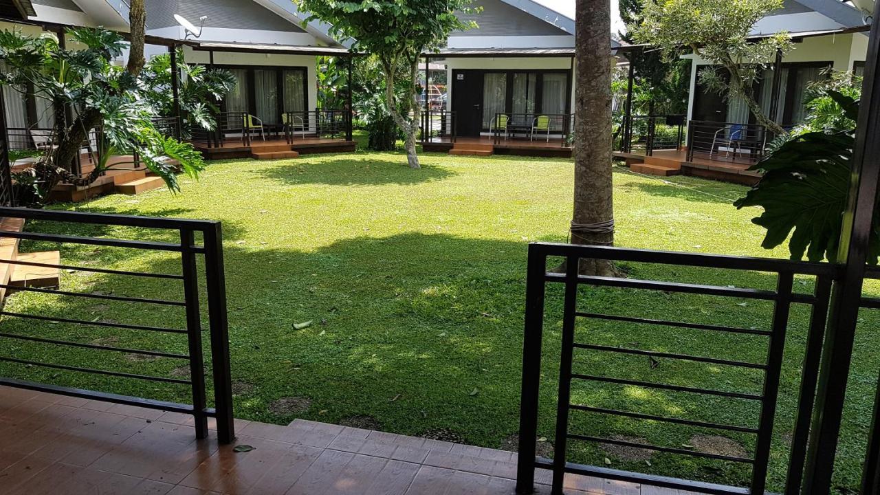 New Mountain Springs Hotel & Resort Lembang Ngoại thất bức ảnh