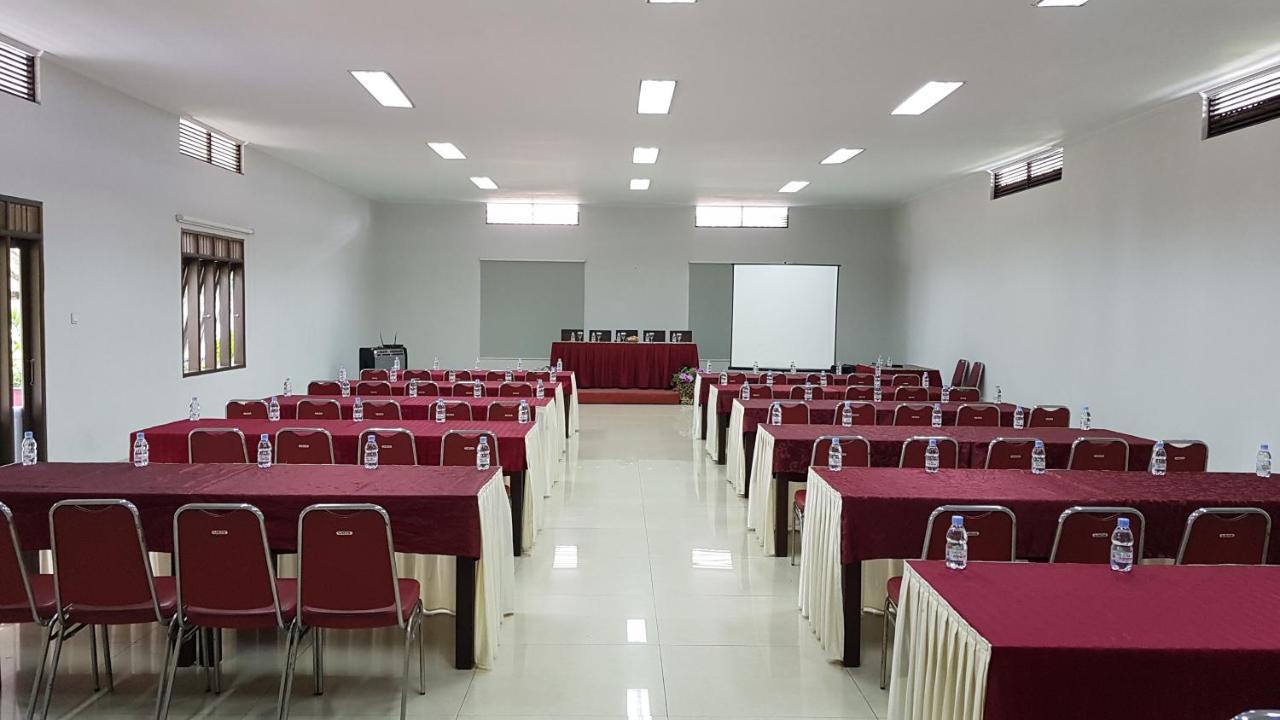 New Mountain Springs Hotel & Resort Lembang Ngoại thất bức ảnh