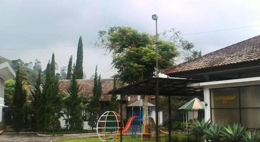 New Mountain Springs Hotel & Resort Lembang Ngoại thất bức ảnh